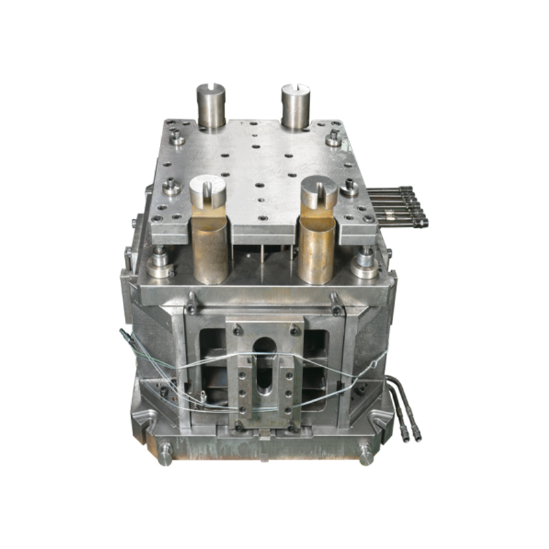 Khuôn áp suất thấp làm mát bằng sương mù của Wheel Hub