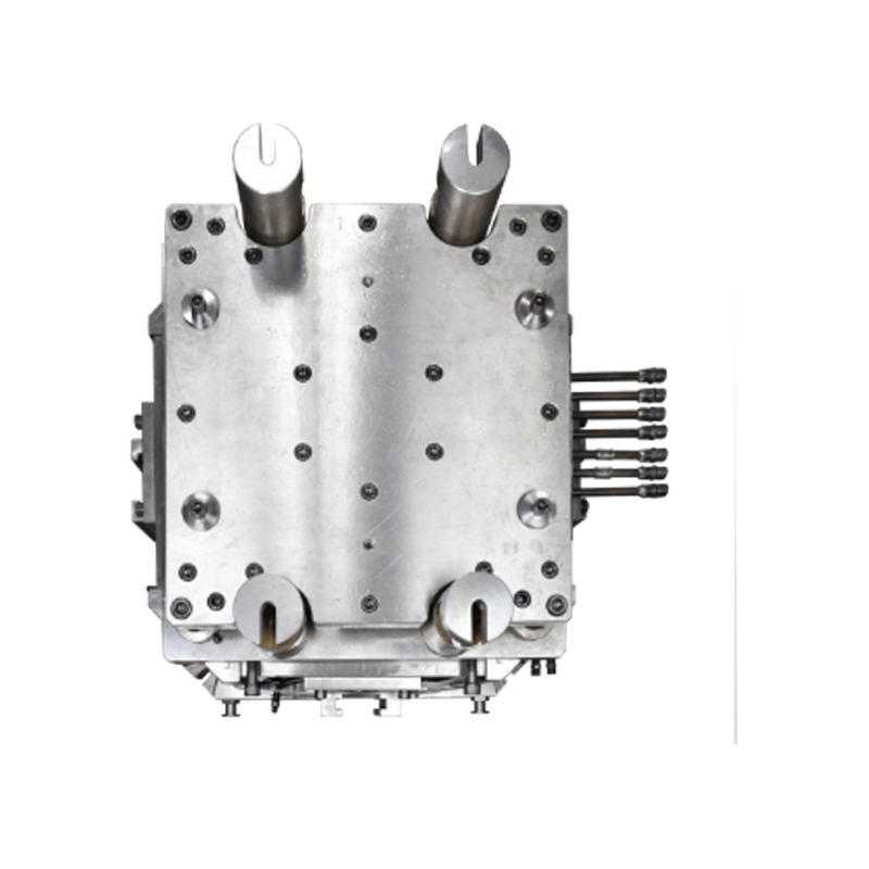 Khuôn áp suất thấp làm mát bằng sương mù của Wheel Hub